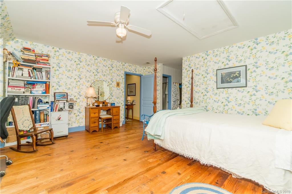 77 Potts Community Road Sylva, NC 28779 - Photo 14 of 25 Gallery Image 14