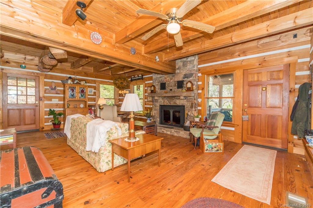 77 Potts Community Road Sylva, NC 28779 - Photo 3 of 25 Gallery Image 3