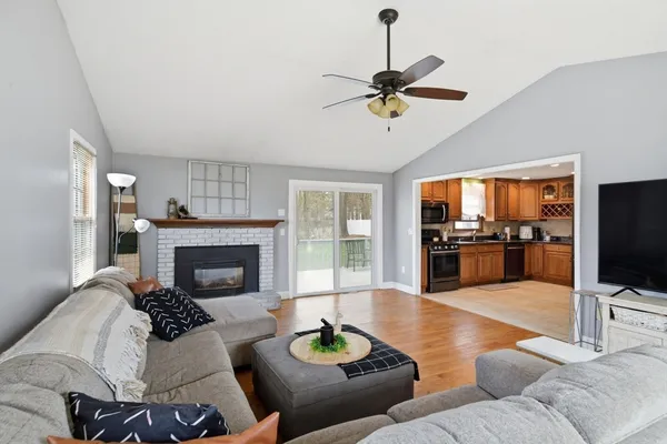 $535,000 | 100 Beacon Hill Road, West Springfield, MA 01089