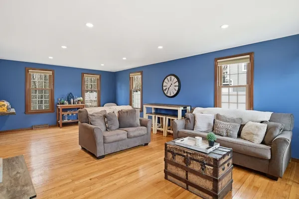 $535,000 | 100 Beacon Hill Road, West Springfield, MA 01089