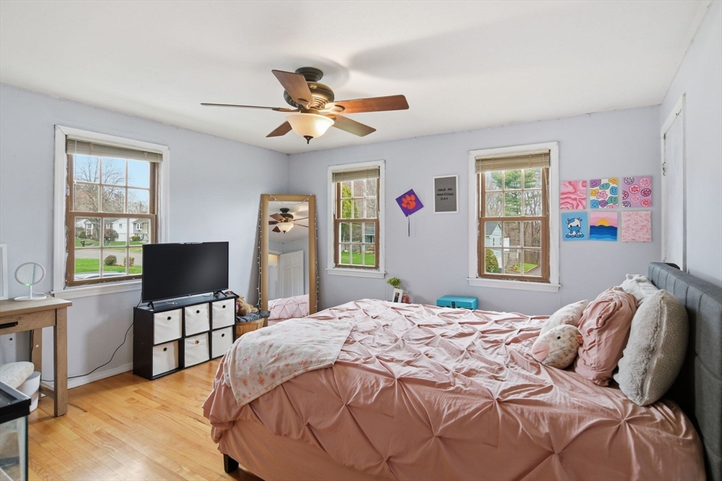 100 Beacon Hill Road West Springfield, MA 01089 - Photo 27 of 41