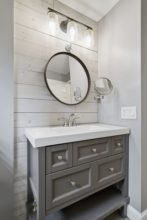 100 Beacon Hill Road West Springfield, MA 01089 - Photo 35 of 41