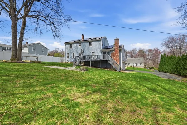 $535,000 | 100 Beacon Hill Road, West Springfield, MA 01089