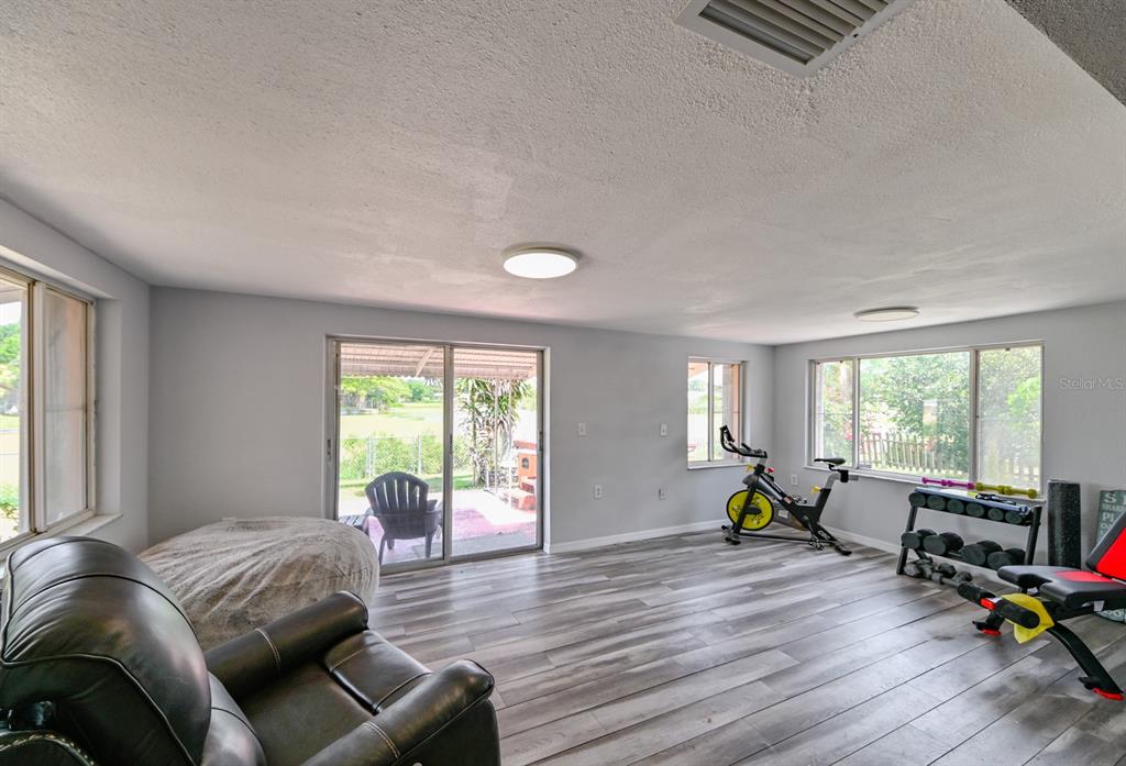 5245 Riddle Road Holiday, FL 34690 - Photo 10 of 20 Gallery Image 10