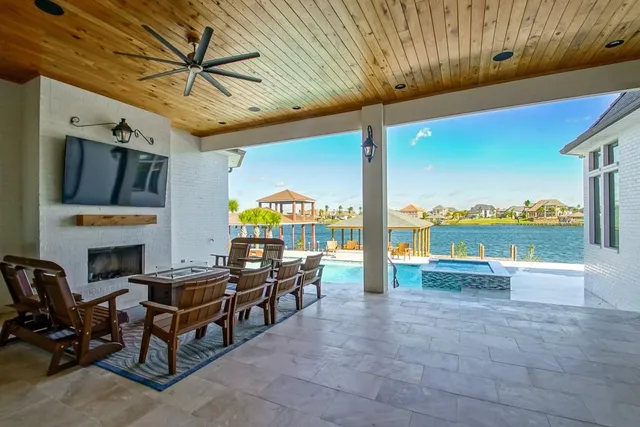 $2,299,000 | 1085 Lakeshore Boulevard, Slidell, LA 70461