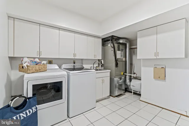 $4,250 | 7005 Brookington Court, Alexandria, VA 22306