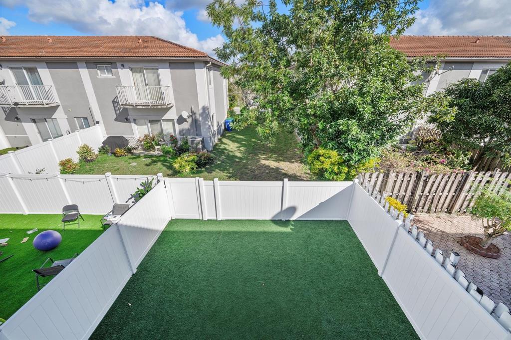 2851 Southwest 127th Way Miramar, FL 33027 - Photo 27 of 40