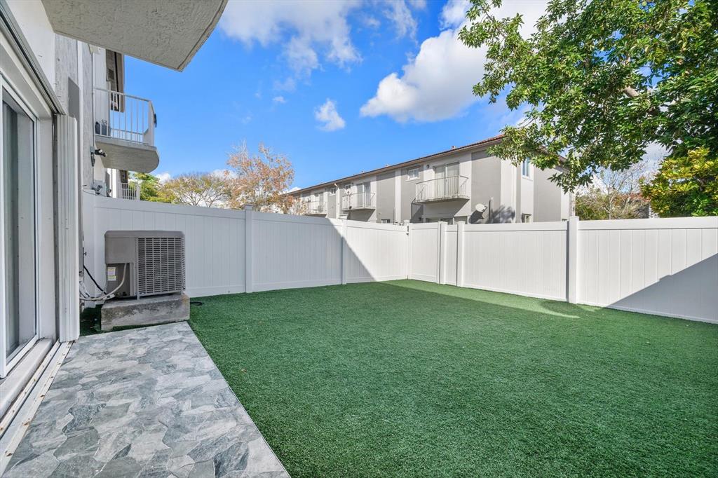 2851 Southwest 127th Way Miramar, FL 33027 - Photo 29 of 40