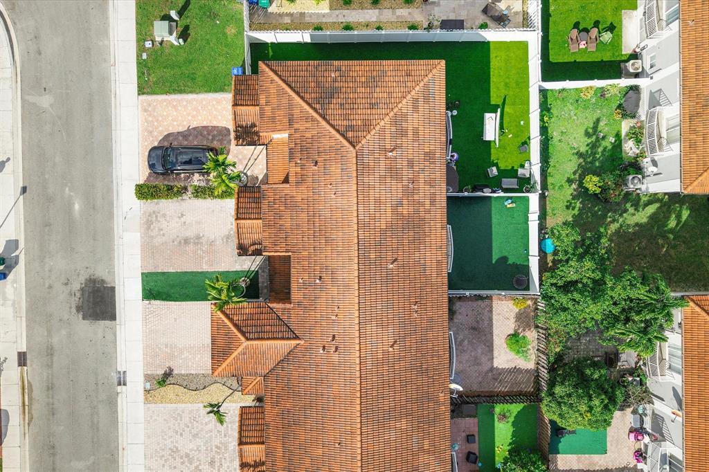 2851 Southwest 127th Way Miramar, FL 33027 - Photo 30 of 40