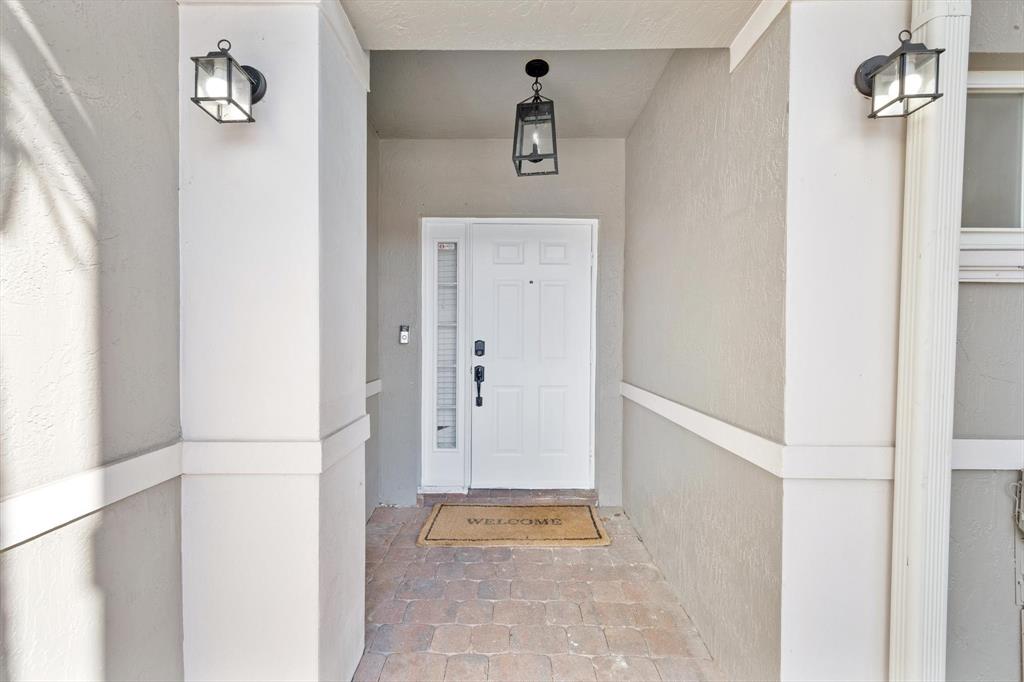 2851 Southwest 127th Way Miramar, FL 33027 - Photo 3 of 40