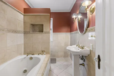 $425,000 | 6709 Harriet Avenue, Richfield, MN 55423