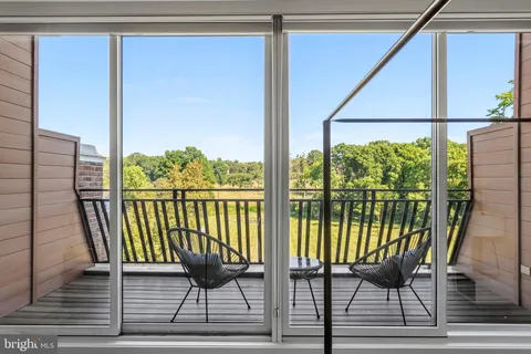 $1,050,000 | 3610 Park Place Northwest, Unit 2, Washington, DC 20010