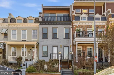 $1,050,000 | 3610 Park Place Northwest, Unit 2, Washington, DC 20010