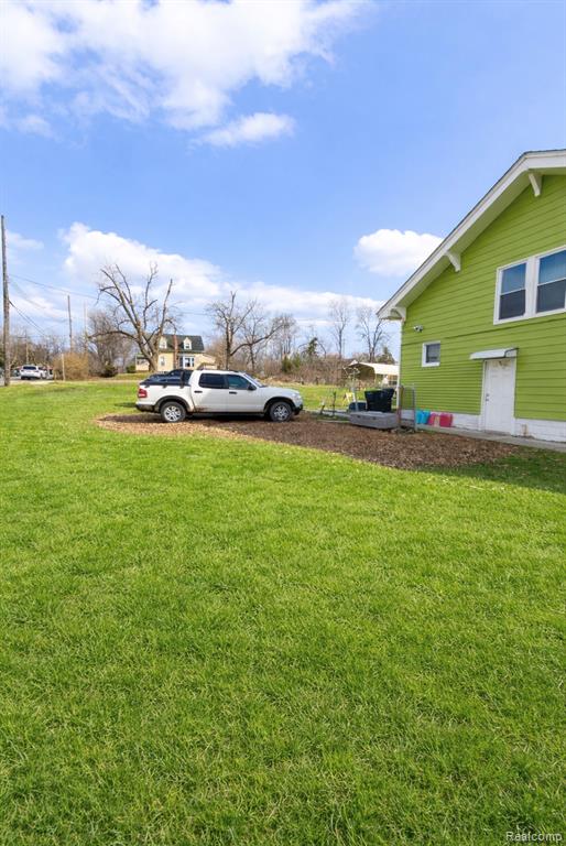 388 North Perry Street Pontiac, MI 48342 - Photo 3 of 7
