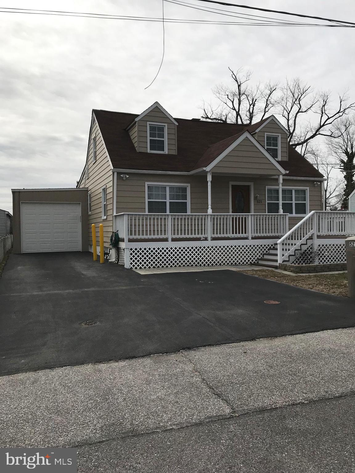 521 Cresswell Road Baltimore, MD 21225 - Photo 2 of 19 Front, Driveway and Garage