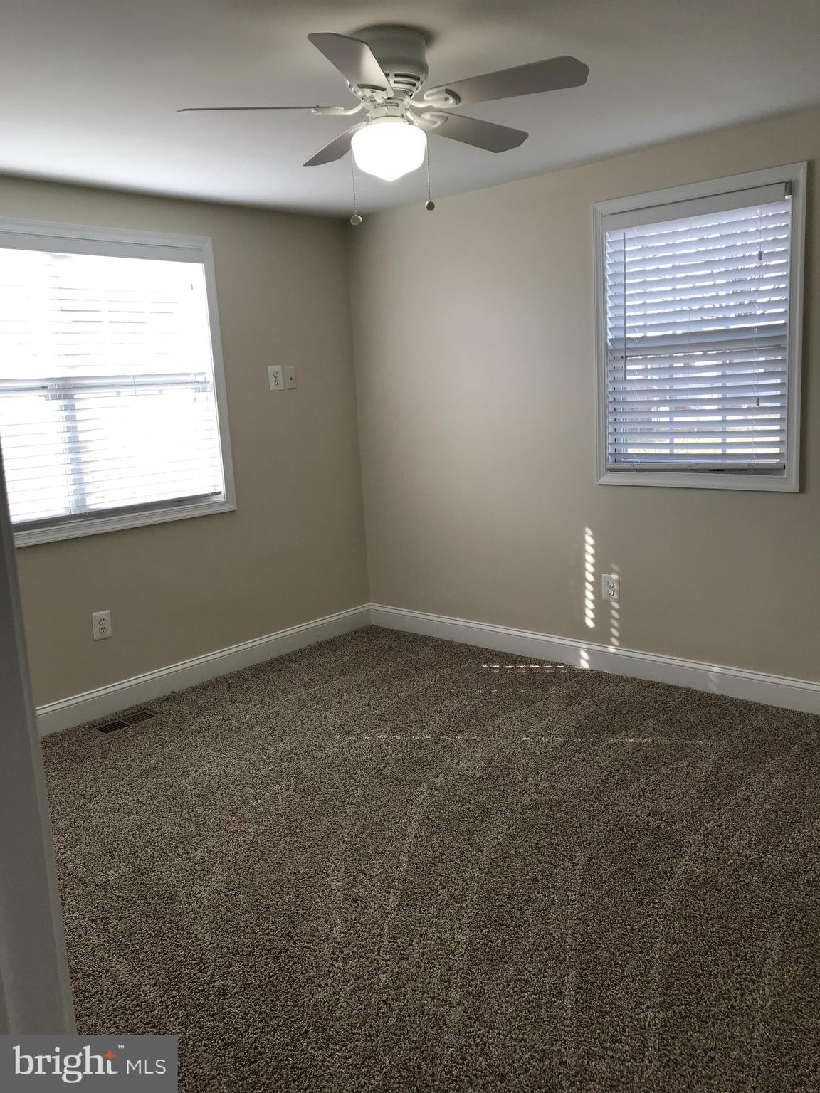 521 Cresswell Road Baltimore, MD 21225 - Photo 11 of 19 1st floor Bedroom 1