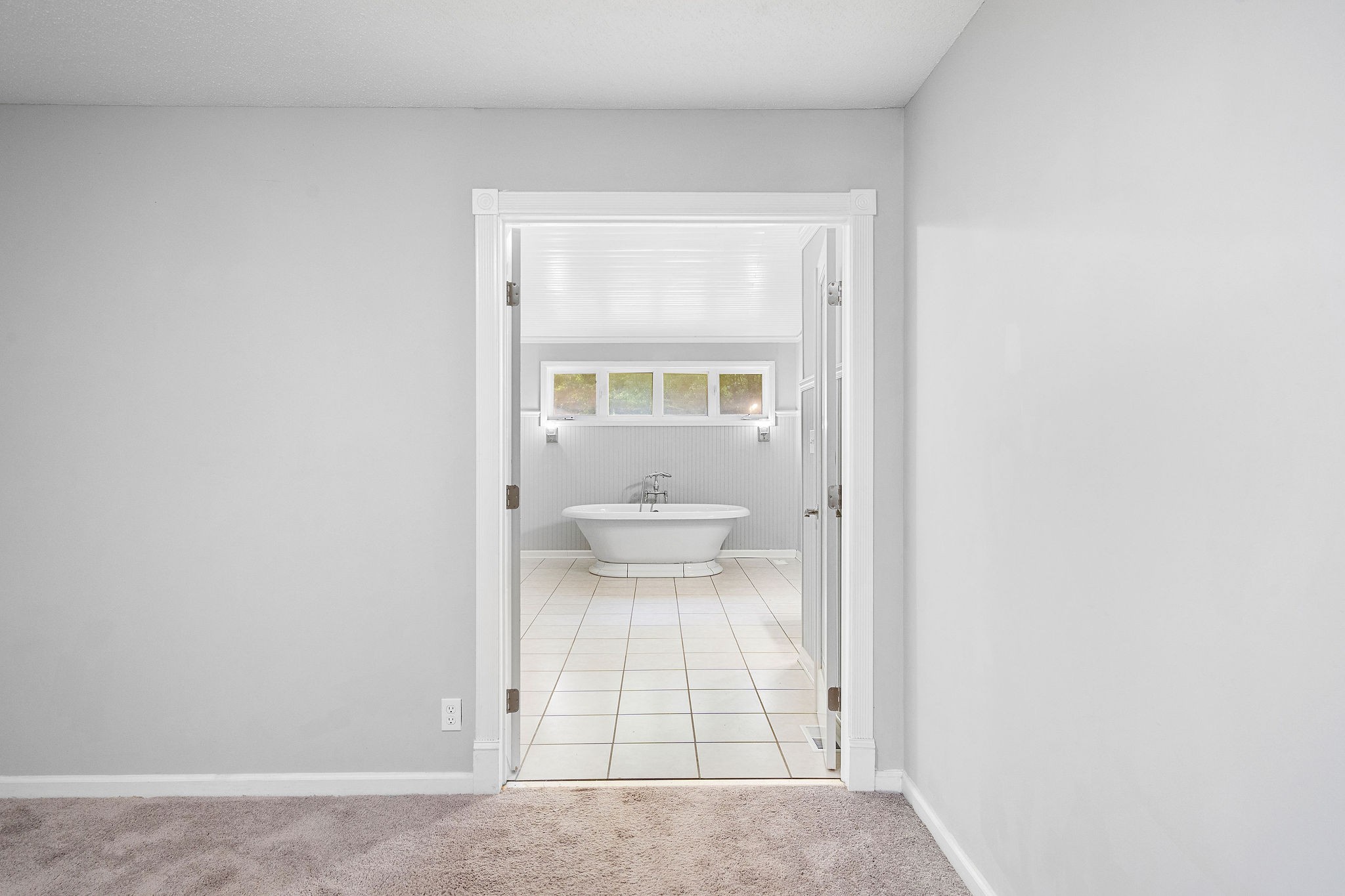 440 Cunningham Lane Clarksville, TN 37042 - Photo 25 of 42 a view of a room that has a window