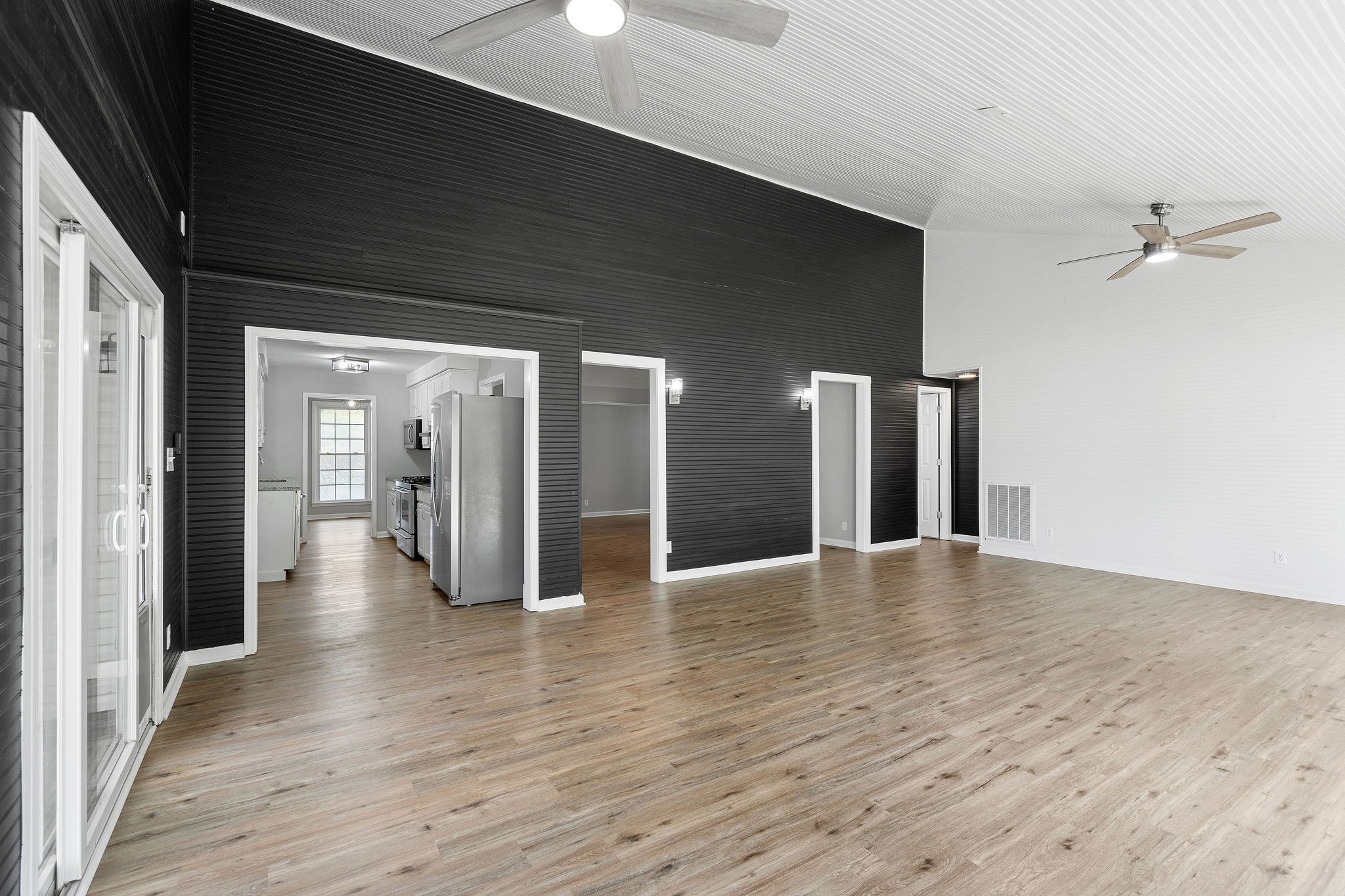 440 Cunningham Lane Clarksville, TN 37042 - Photo 5 of 42 a view of a hallway with wooden floor