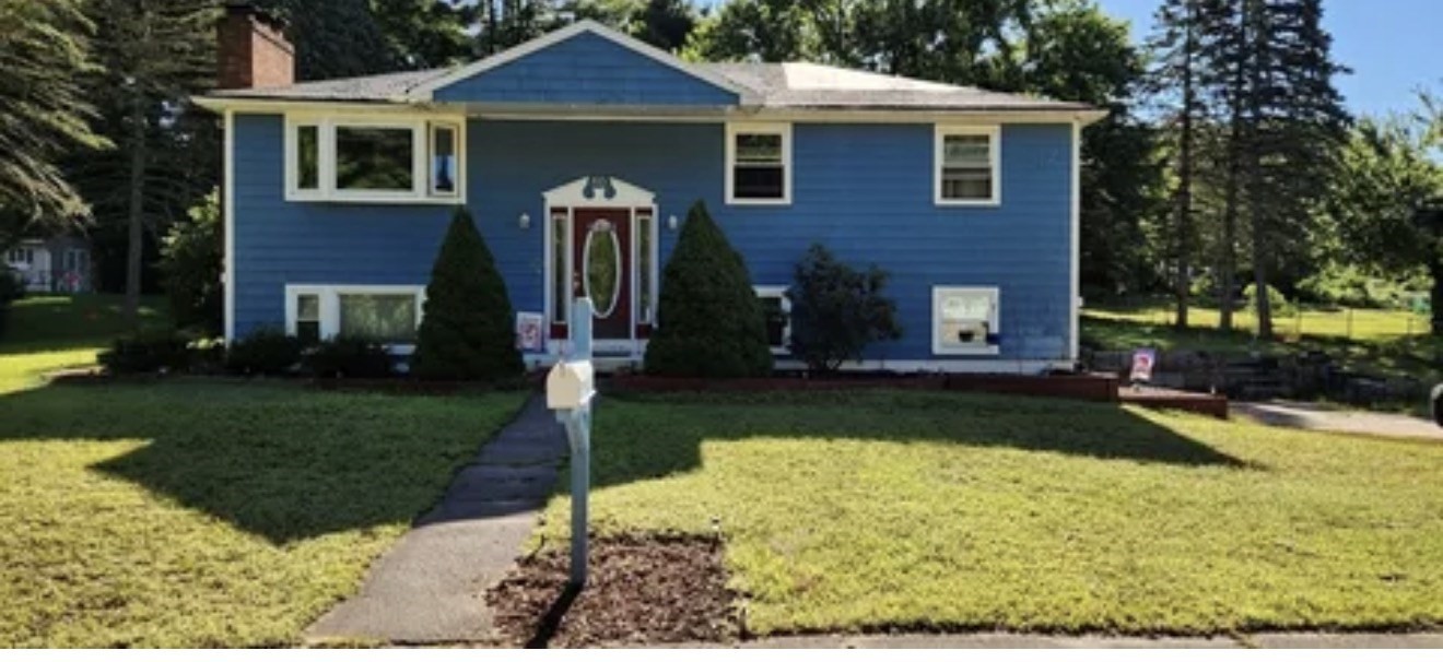 60 Wethersfield Road Bellingham, MA 02019 - Photo 1 of 5 Gallery Image 1