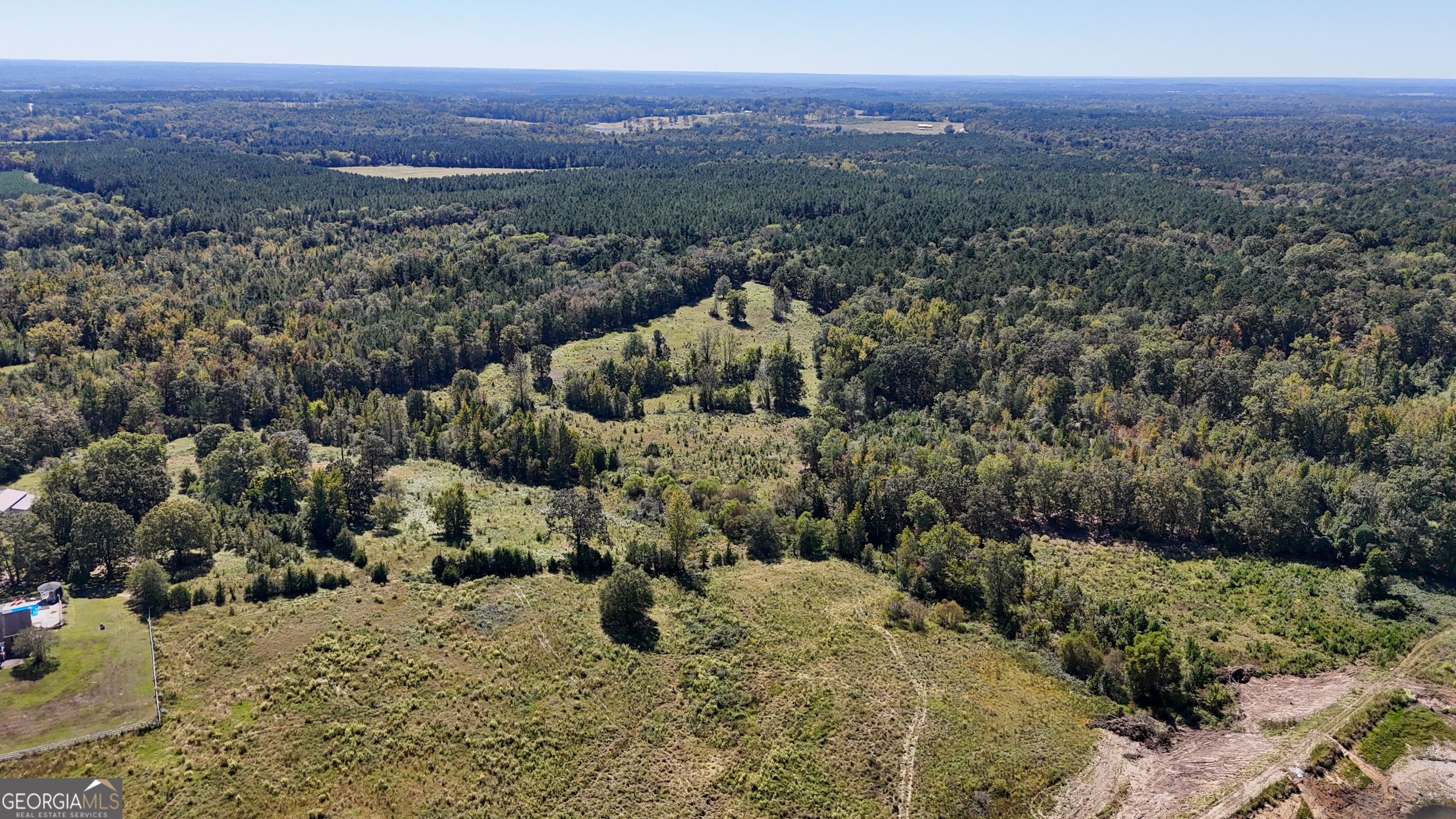 3 Calhoun Falls Highway Elberton, GA 30635 - Photo 9 of 14 a view of a yard with a mountain