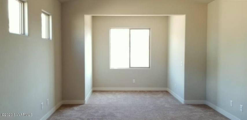 6085 North Hanover Court Rimrock, AZ 86335 - Photo 9 of 21 MASTER BEDROOM