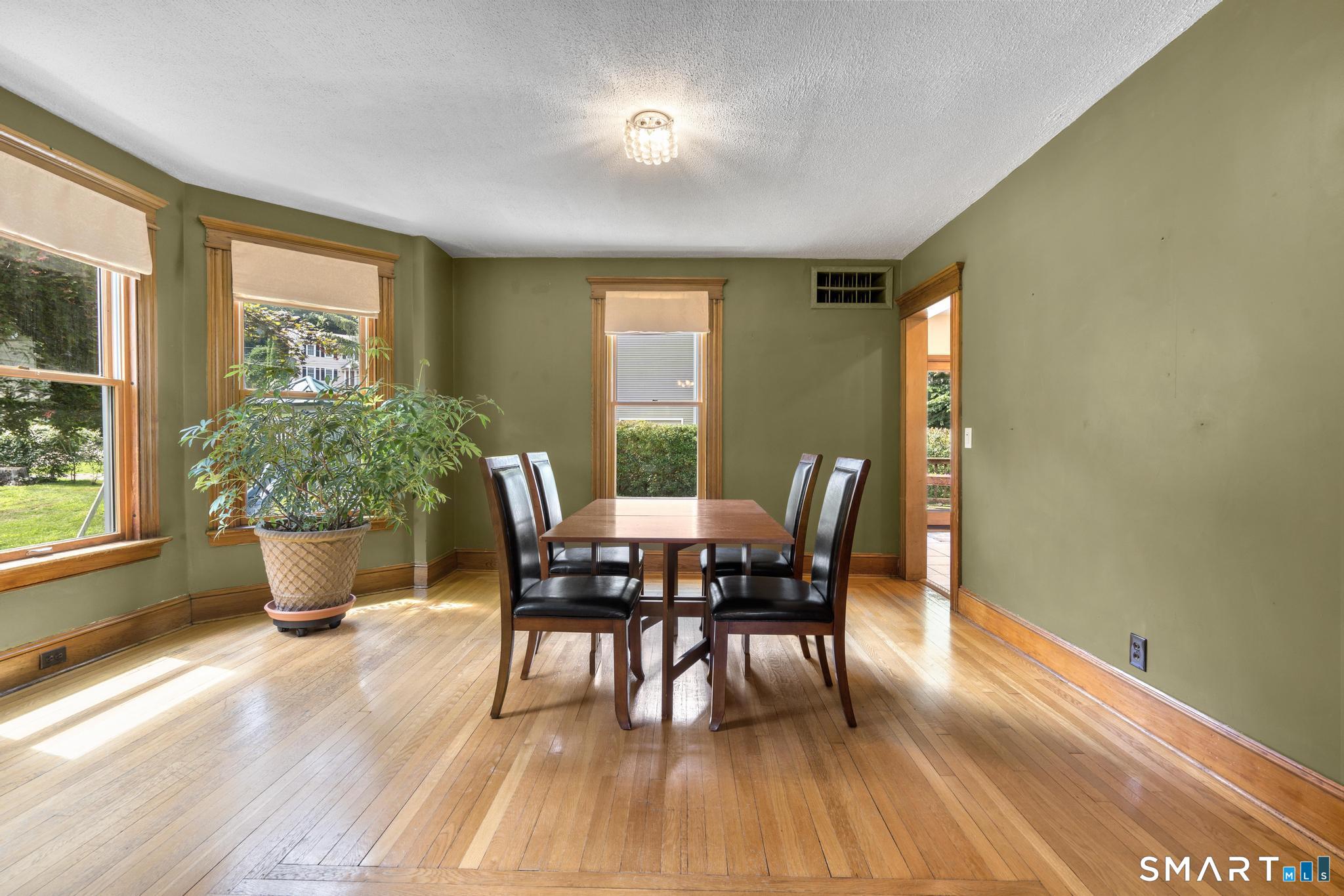 169 River Road Shelton, CT 06484 - Photo 9 of 35 Gallery Image 9