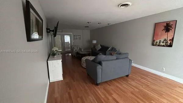 $3,000 | 1120 Northeast 24th Avenue, Unit 2, Pompano Beach, FL 33062