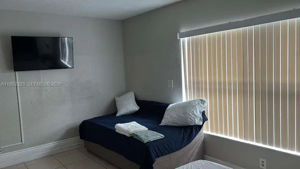 $3,000 | 1120 Northeast 24th Avenue, Unit 2, Pompano Beach, FL 33062