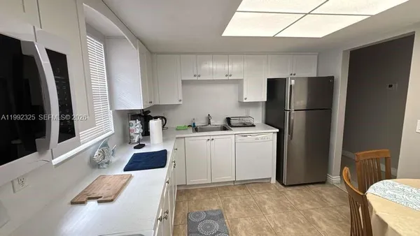 $3,000 | 1120 Northeast 24th Avenue, Unit 2, Pompano Beach, FL 33062