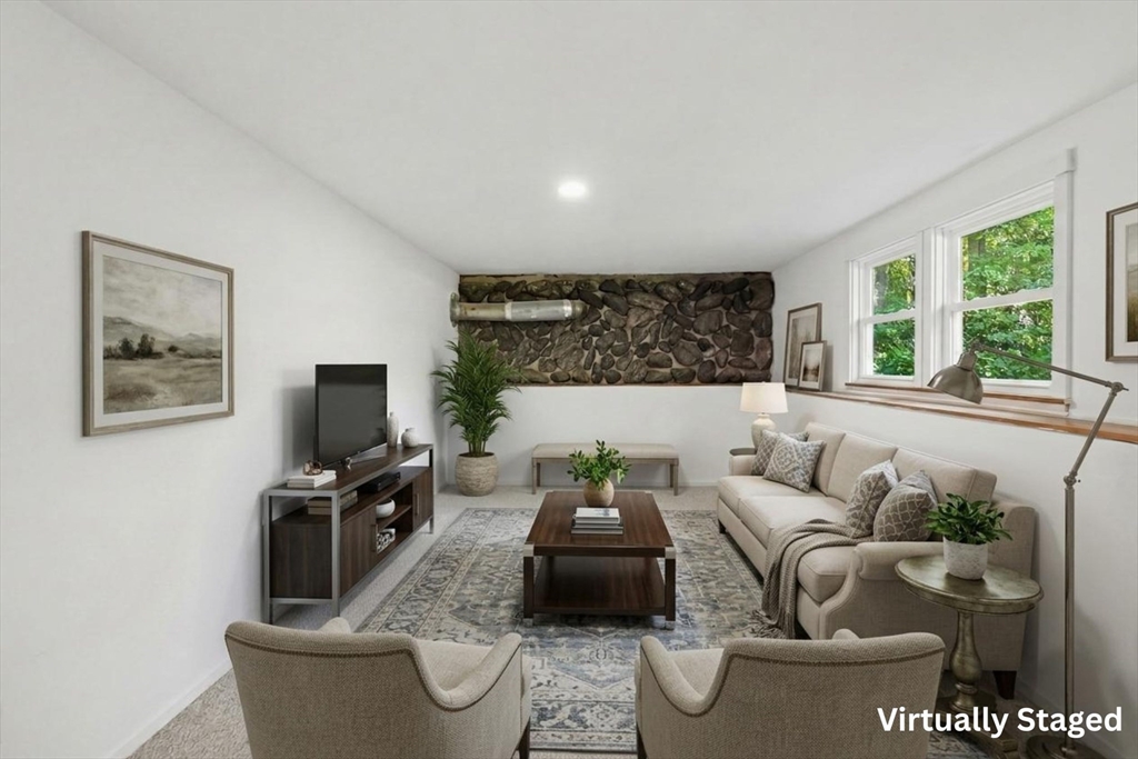 56 King Street Uxbridge, MA 01569 - Photo 22 of 35