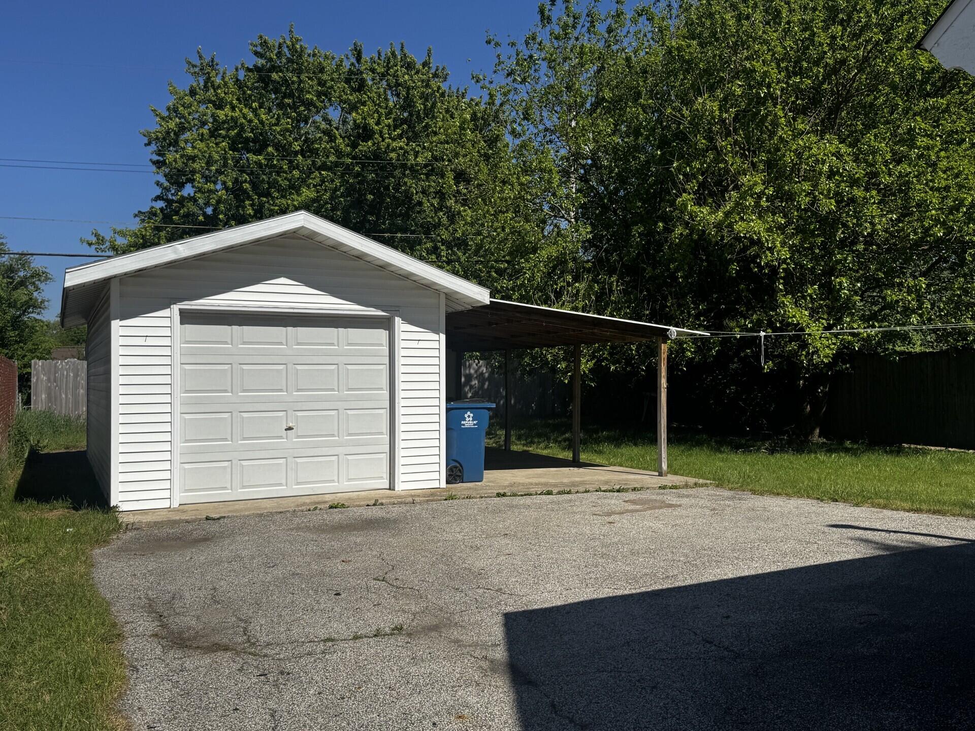 769-1 Juniper Road Valparaiso, IN 46385 - Photo 4 of 20 1920x1440