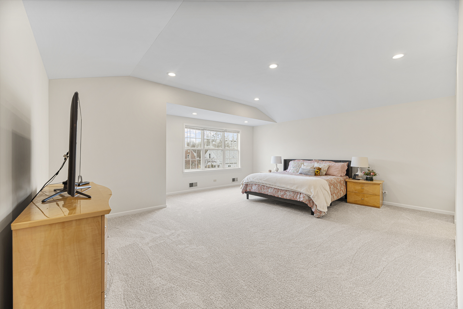 985 Ridge Road Highland Park, IL 60035 - Photo 19 of 46 Gallery Image 19