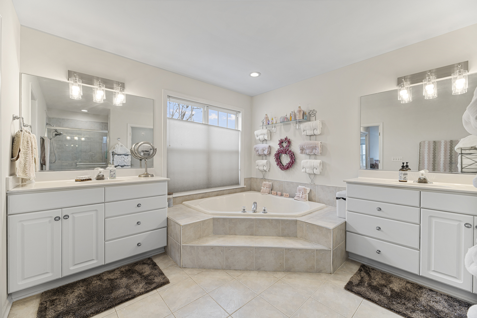 985 Ridge Road Highland Park, IL 60035 - Photo 23 of 46 Gallery Image 23