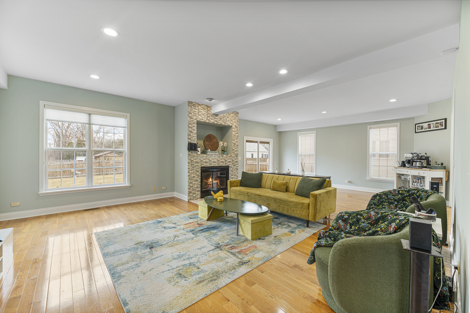 985 Ridge Road Highland Park, IL 60035 - Photo 5 of 46 Gallery Image 5