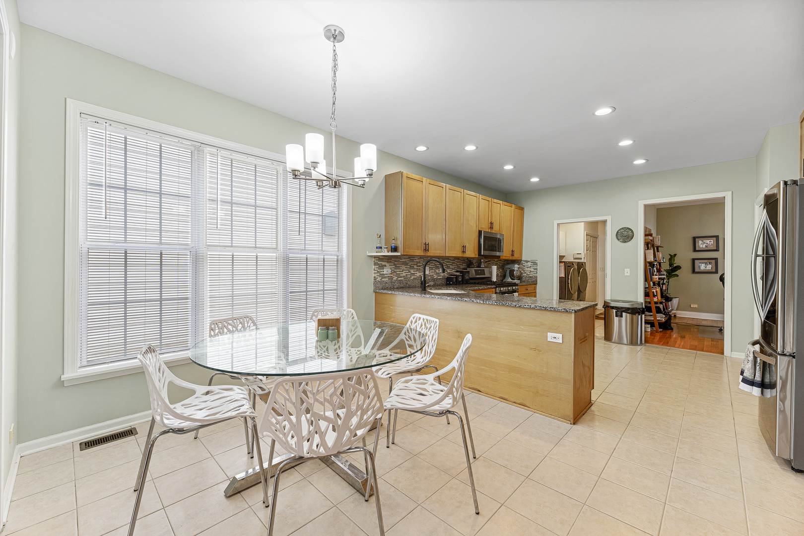 985 Ridge Road Highland Park, IL 60035 - Photo 10 of 46 Gallery Image 10