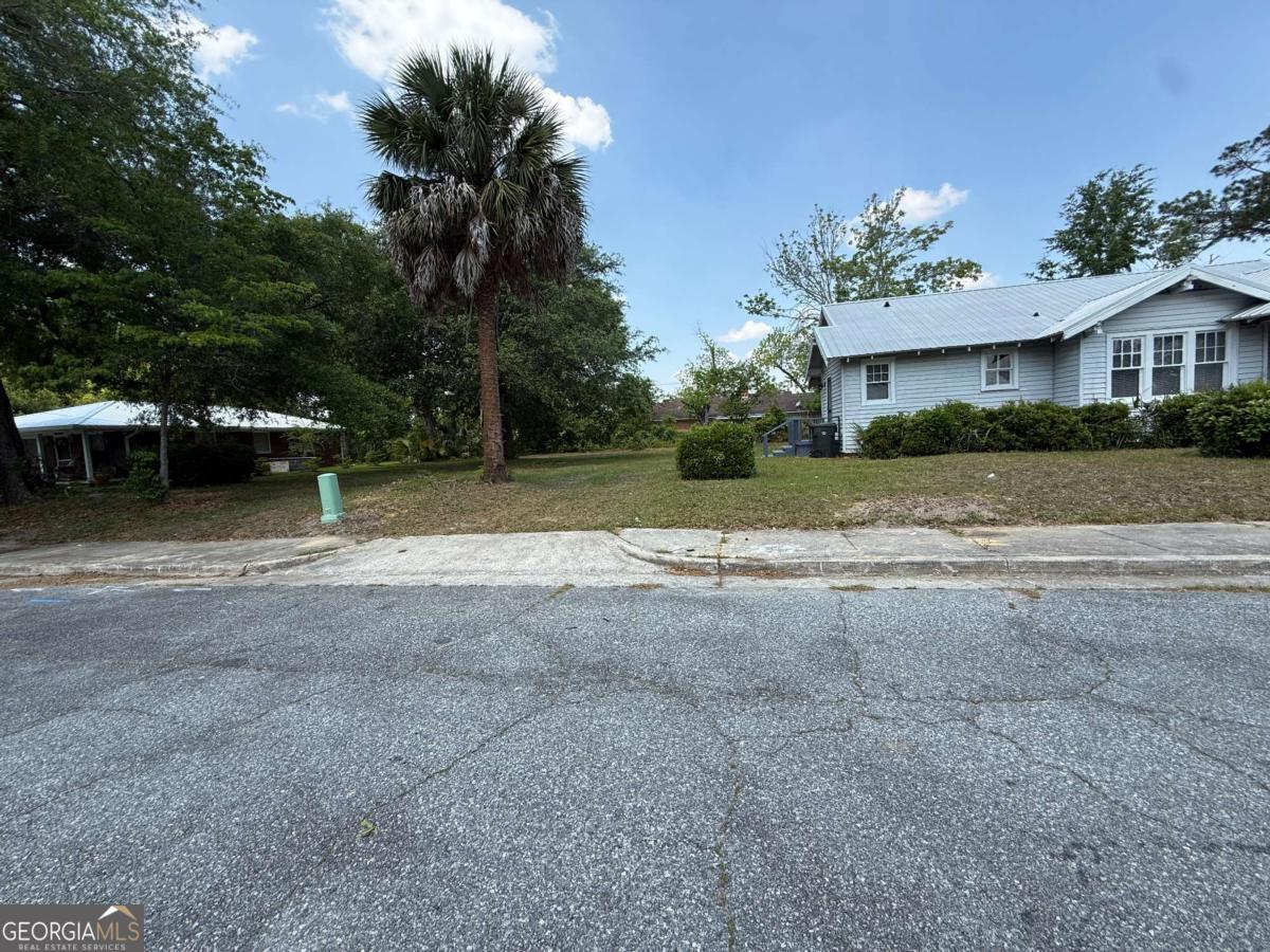 713 Quarterman Street Waycross, GA 31501 - Photo 22 of 27