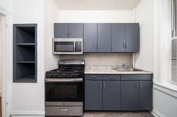 $1,800 | 429 Fairmount Avenue, Unit 407, Jersey City, NJ 07306