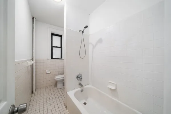 $1,800 | 429 Fairmount Avenue, Unit 407, Jersey City, NJ 07306