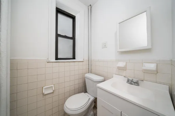 $1,800 | 429 Fairmount Avenue, Unit 407, Jersey City, NJ 07306