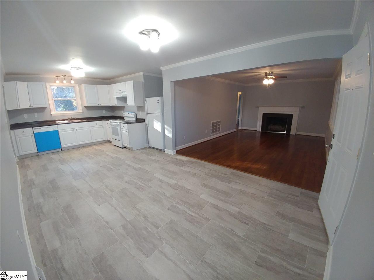 109 Stratford Road Greenville, SC 29605 - Photo 2 of 21 Gallery Image 2