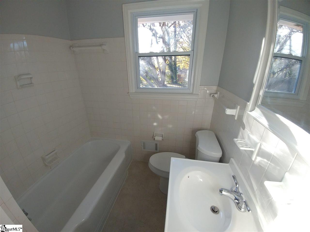 109 Stratford Road Greenville, SC 29605 - Photo 12 of 21 Gallery Image 12
