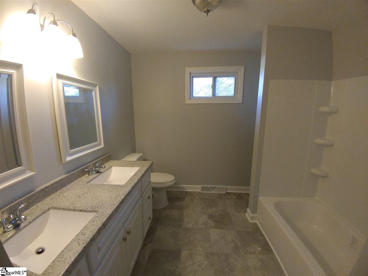 109 Stratford Road Greenville, SC 29605 - Photo 5 of 21 Gallery Image 5