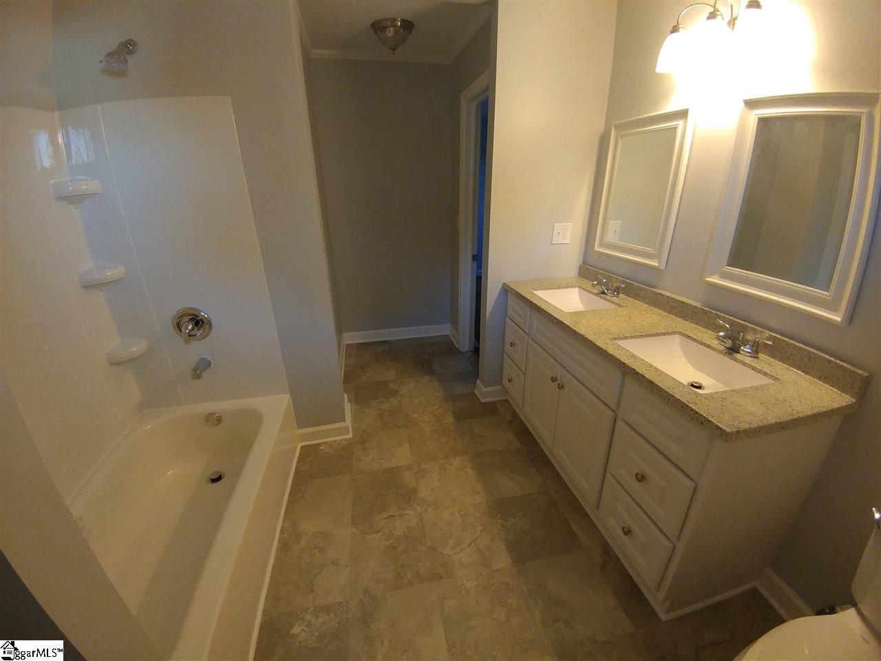 109 Stratford Road Greenville, SC 29605 - Photo 6 of 21 Gallery Image 6