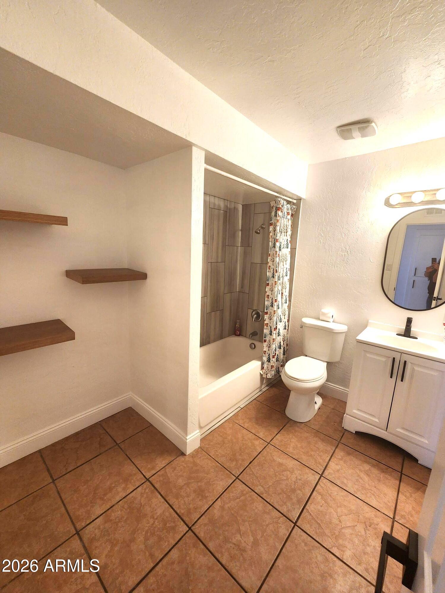 6702 West Roma Avenue Phoenix, AZ 85033 - Photo 10 of 17