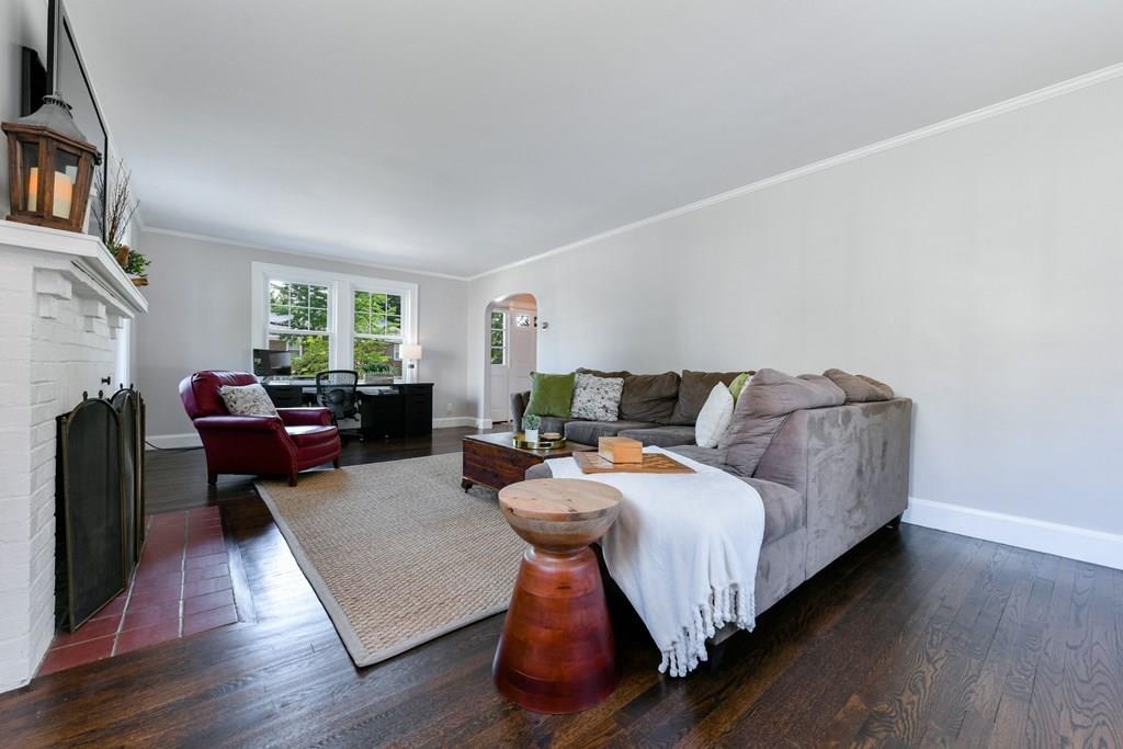 12 Vose Hill Road Milton, MA 02186 - Photo 5 of 30 Gallery Image 5