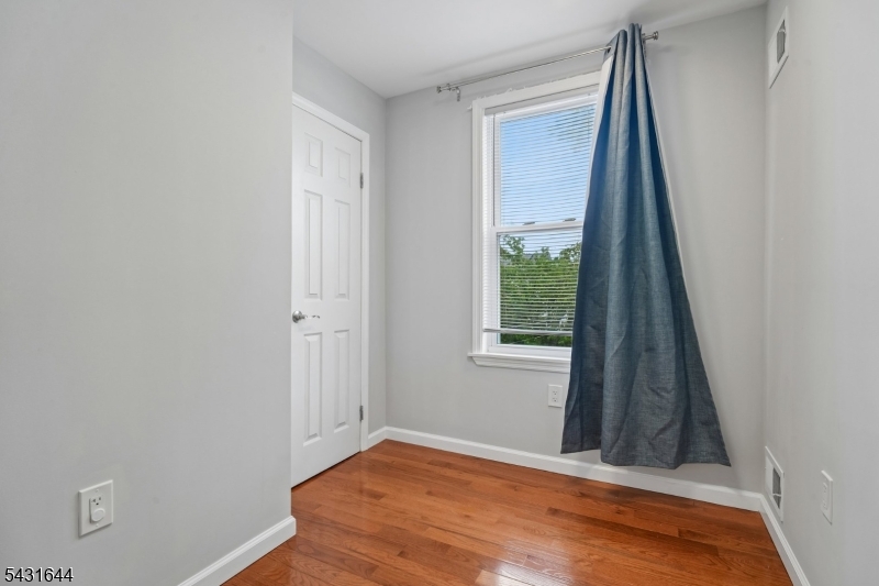 49 Blaine Street Millburn, NJ 07041 - Photo 20 of 32