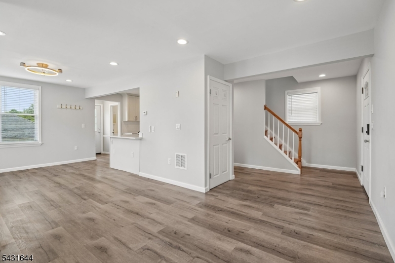 49 Blaine Street Millburn, NJ 07041 - Photo 5 of 32