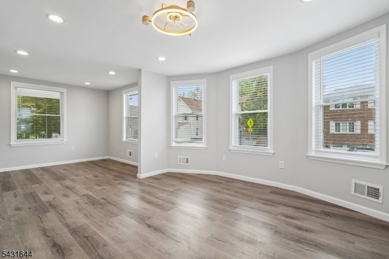 49 Blaine Street Millburn, NJ 07041 - Photo 7 of 32