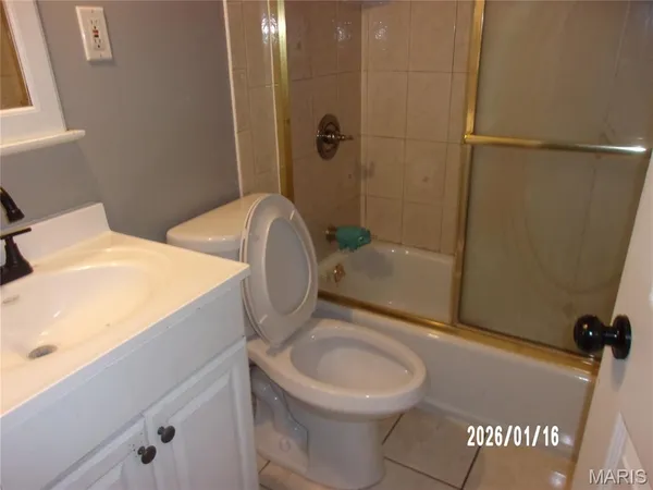 $140,400 | 2328 Urbandale Drive, Florissant, MO 63031