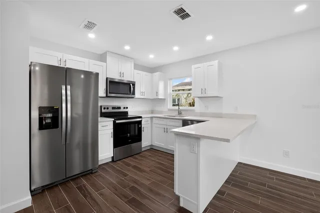 $2,299 | 4207 East Cayuga Street, Tampa, FL 33610